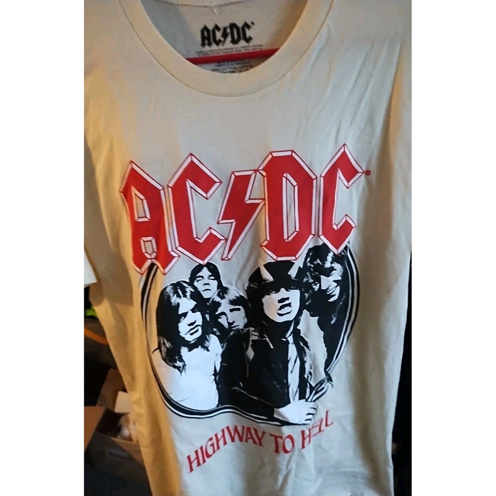 AC/DC Concert T-shirt Highway To Hell Cream Color Read The Description Sale 💲